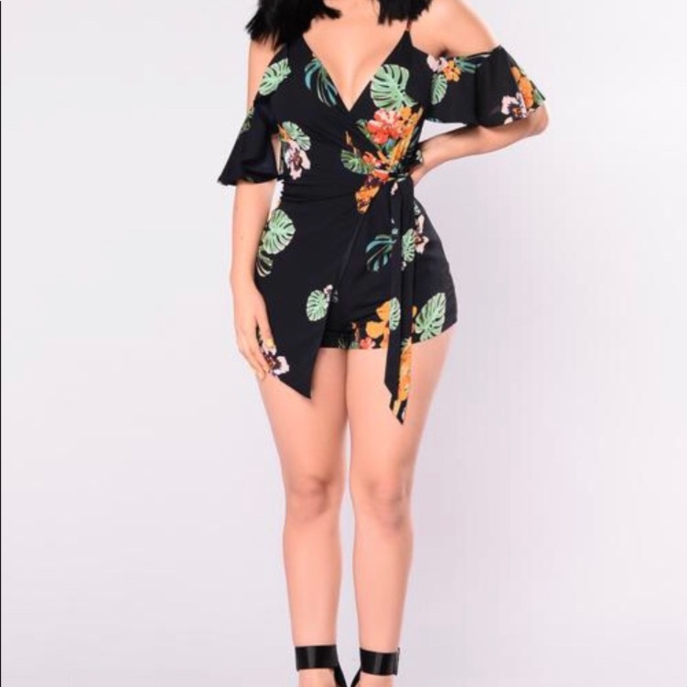 Vidette Floral Romper - Navy - XS - Picture 5 of 8